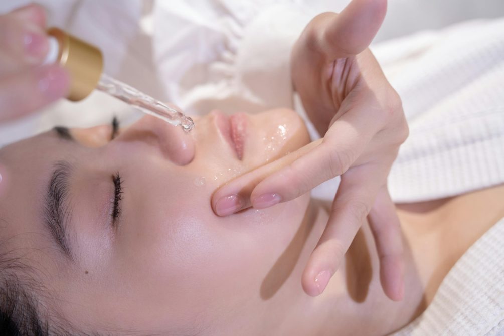 Face Oils and Serum-Layering Anti-aging Products