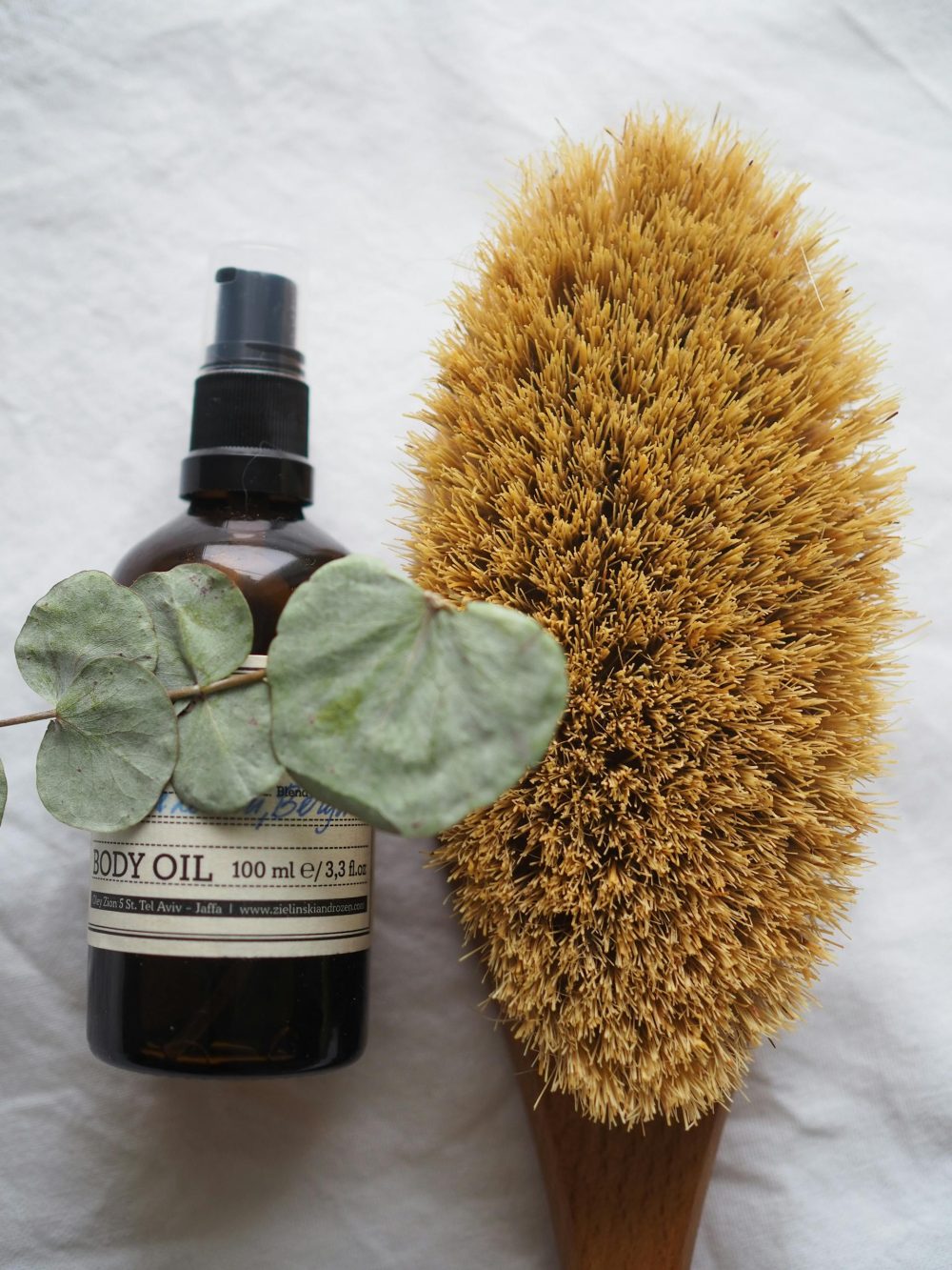 The Essential Oil Body Hack - That Transforms Skin Overnight